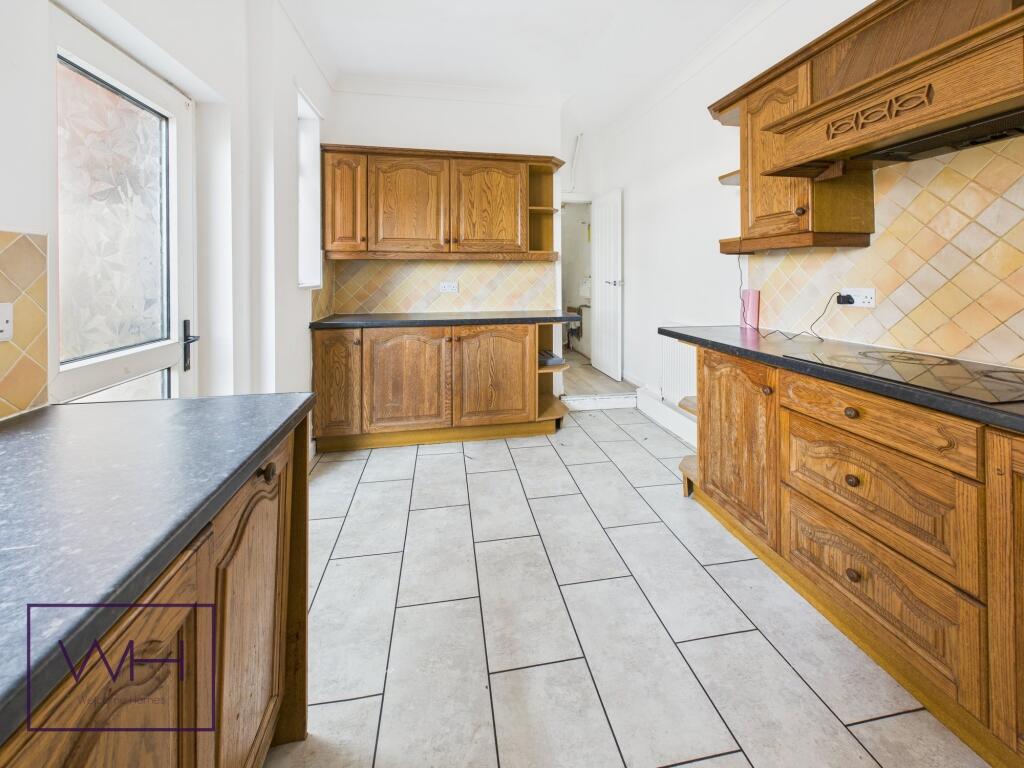 CAM03785G0-PR0245-ST