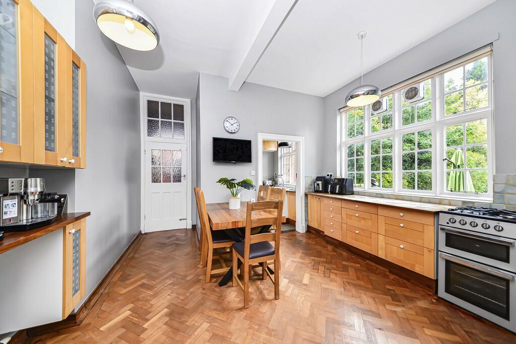 55 Wellington Roa...
