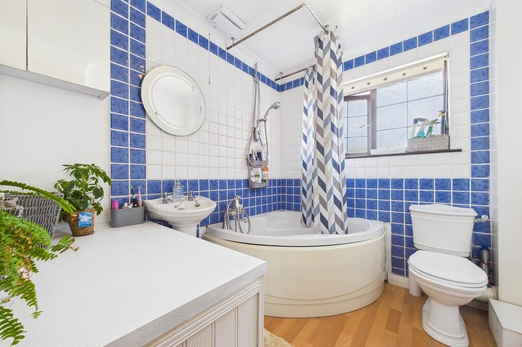 CAM01085G0-PR0589...