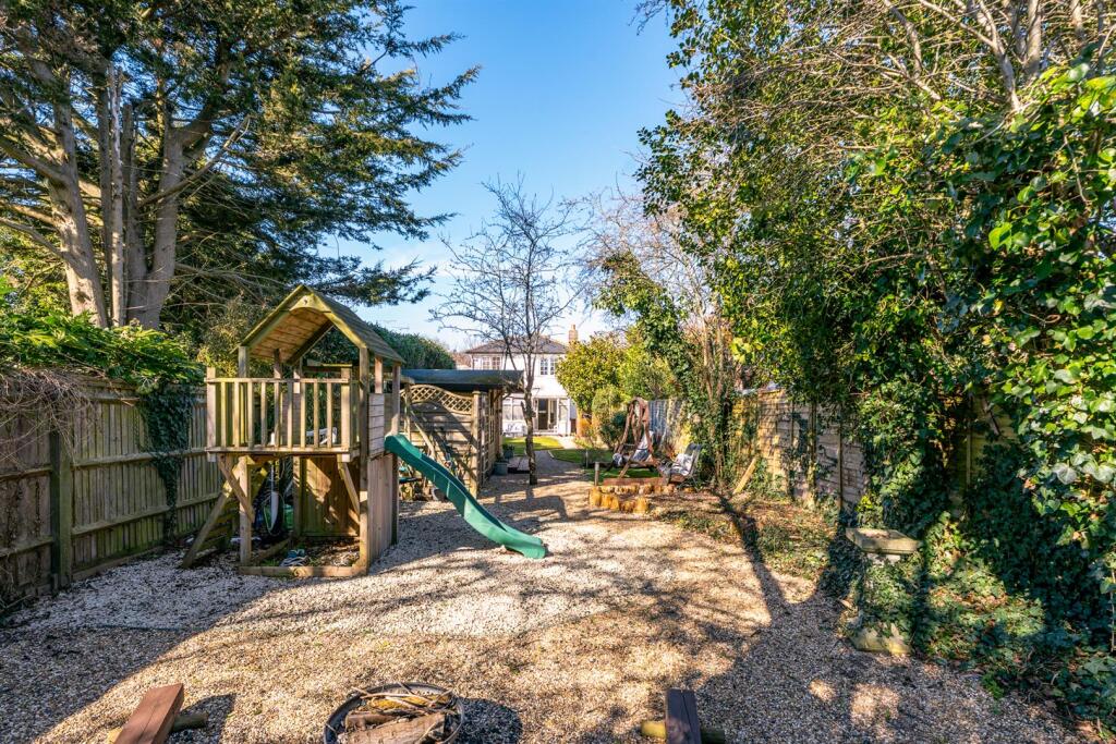 South Facing Rear Garden
