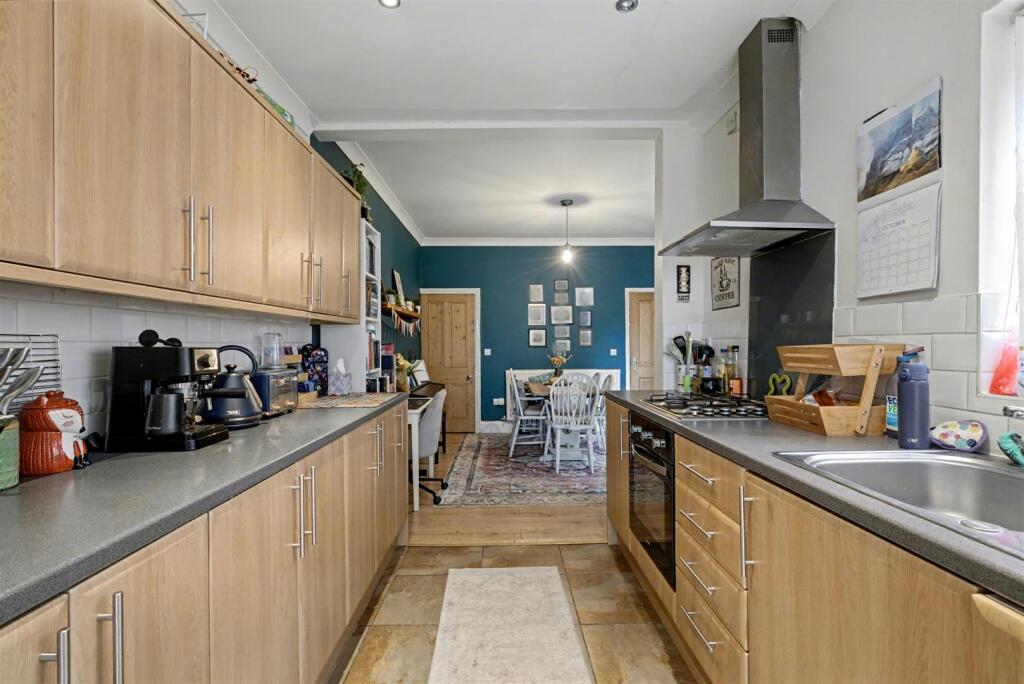 Living/Dining Kitchen