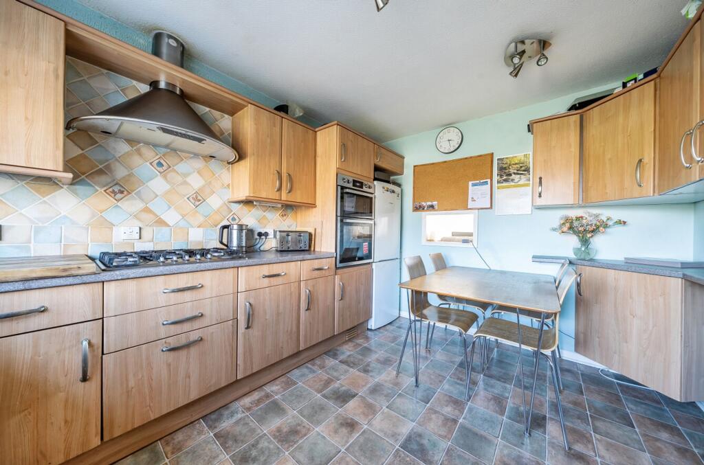 Kitchen breakfast room