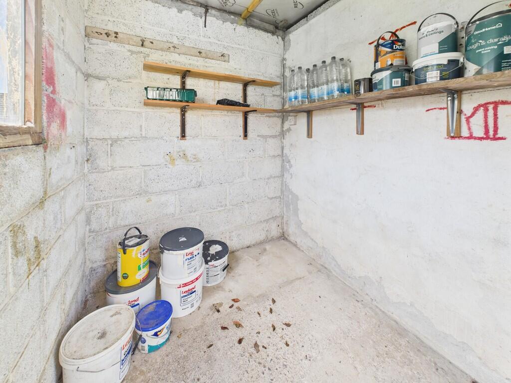 CAM03974G0-PR0211...