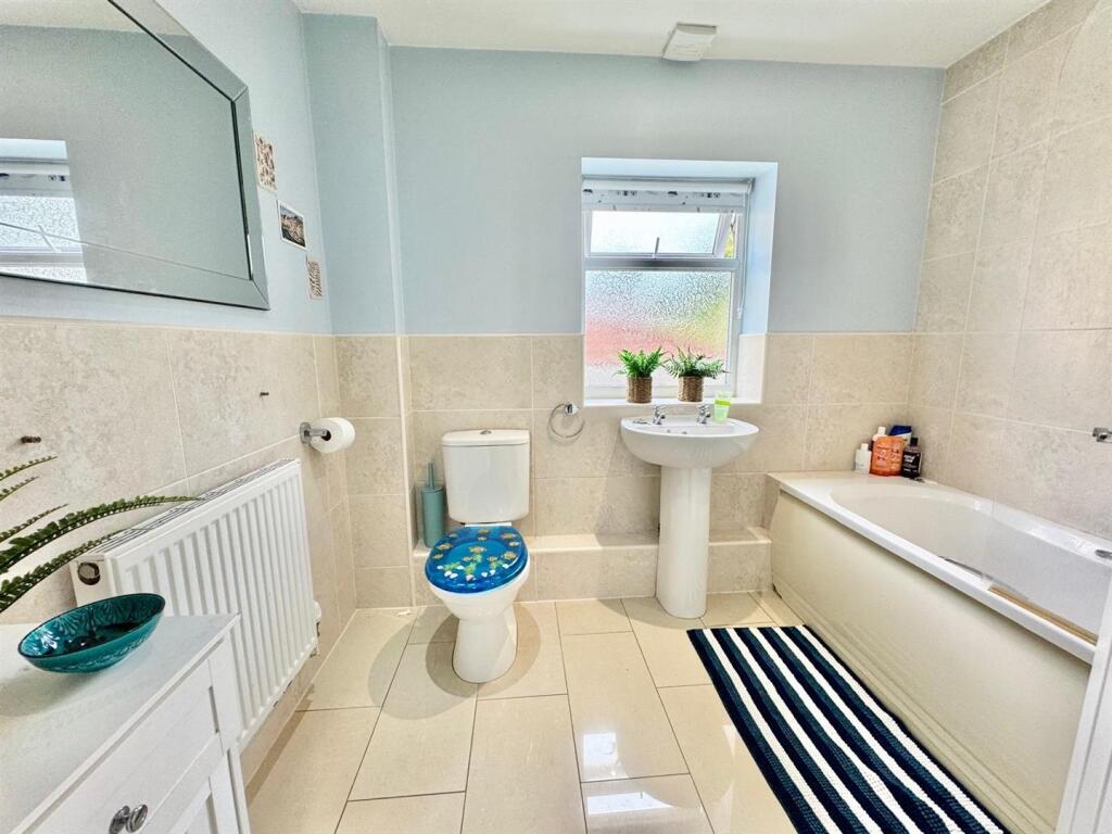 PHOTO-2025-08-12-11-41-08 (14).jpg