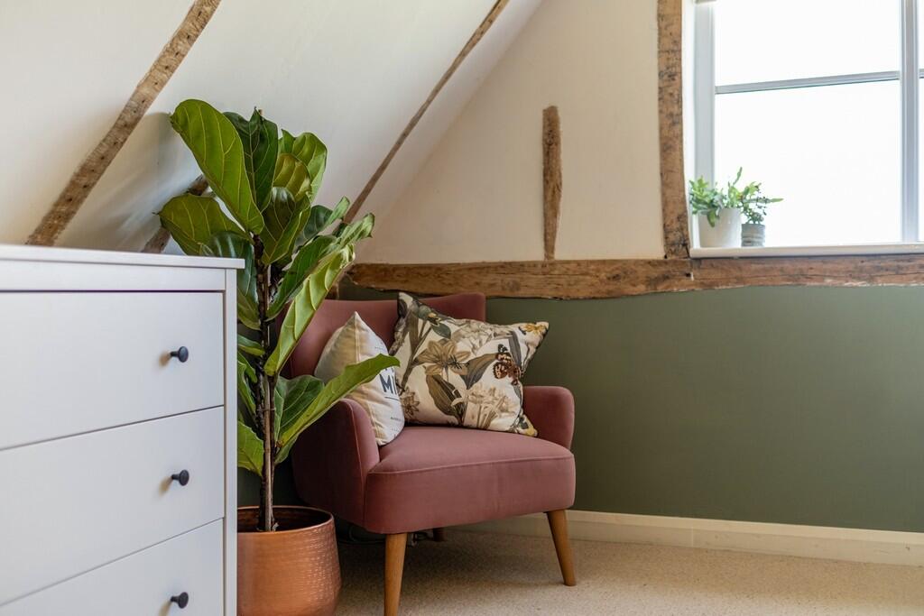 1440px-Halfboys-3...