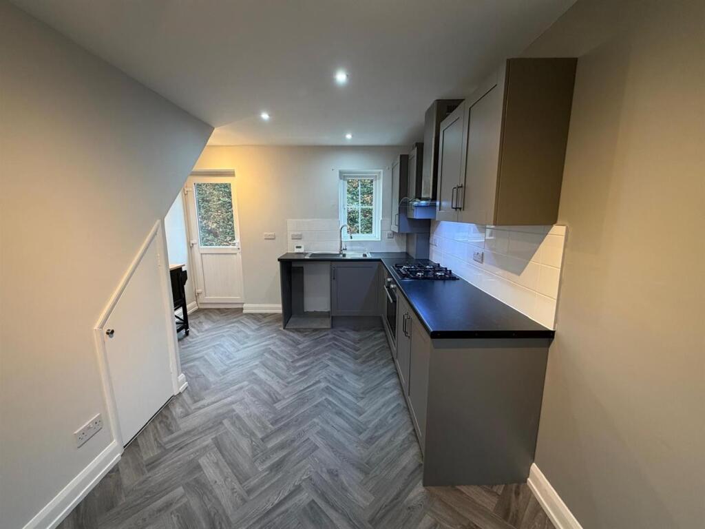 18 airedale mews 17.jpg
