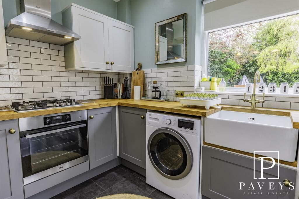 KITCHEN BREAKFAST ROOM