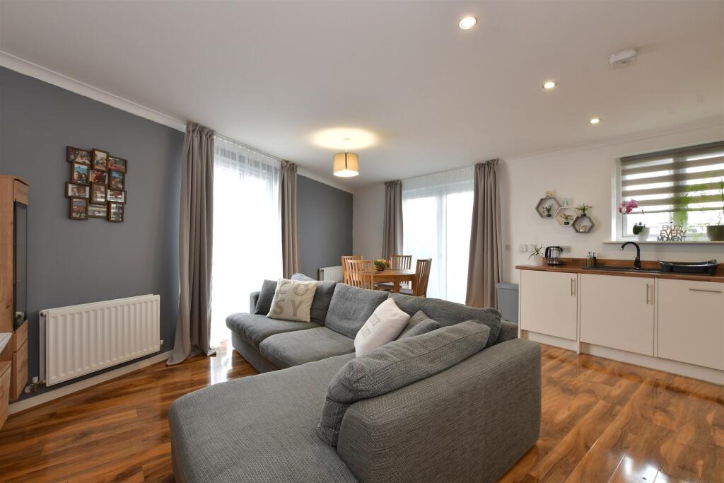 Lounge/Kitchen/Dining Room