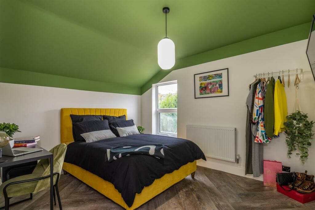 39 wolfa Bedroom4.1.jpg