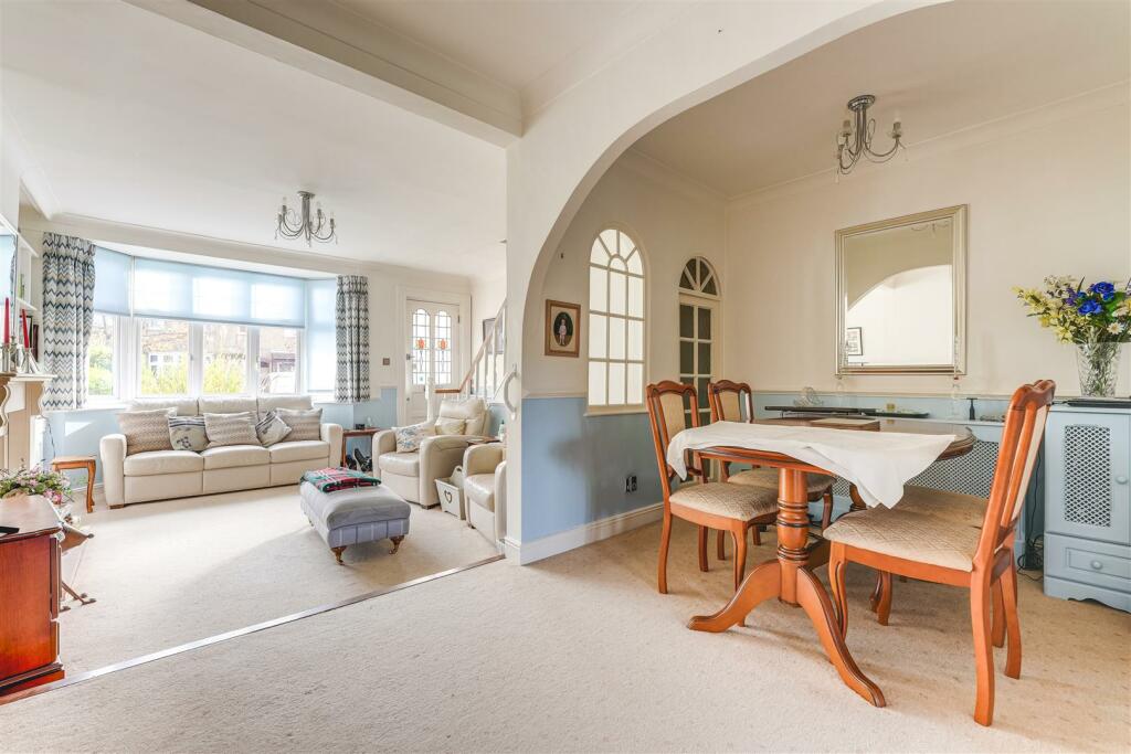 Sandringham Close-6.jpg