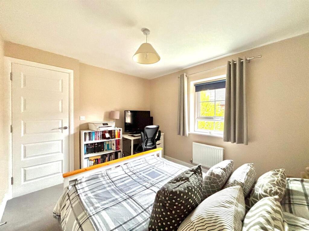 WhatsApp Image 2025-11-27 at 11.05.32_1865cbf7.jpg