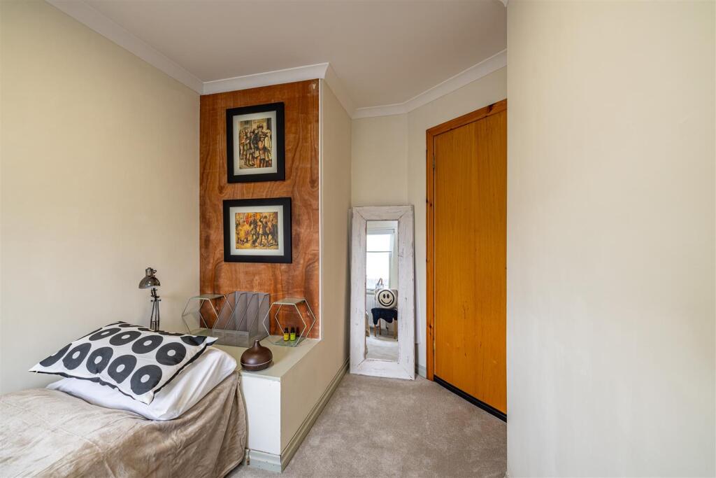 18 Rose Bank Place Galashiels 24.JPG