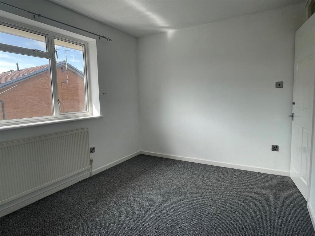 73 Christchurch Drive - Bed 2.jpg