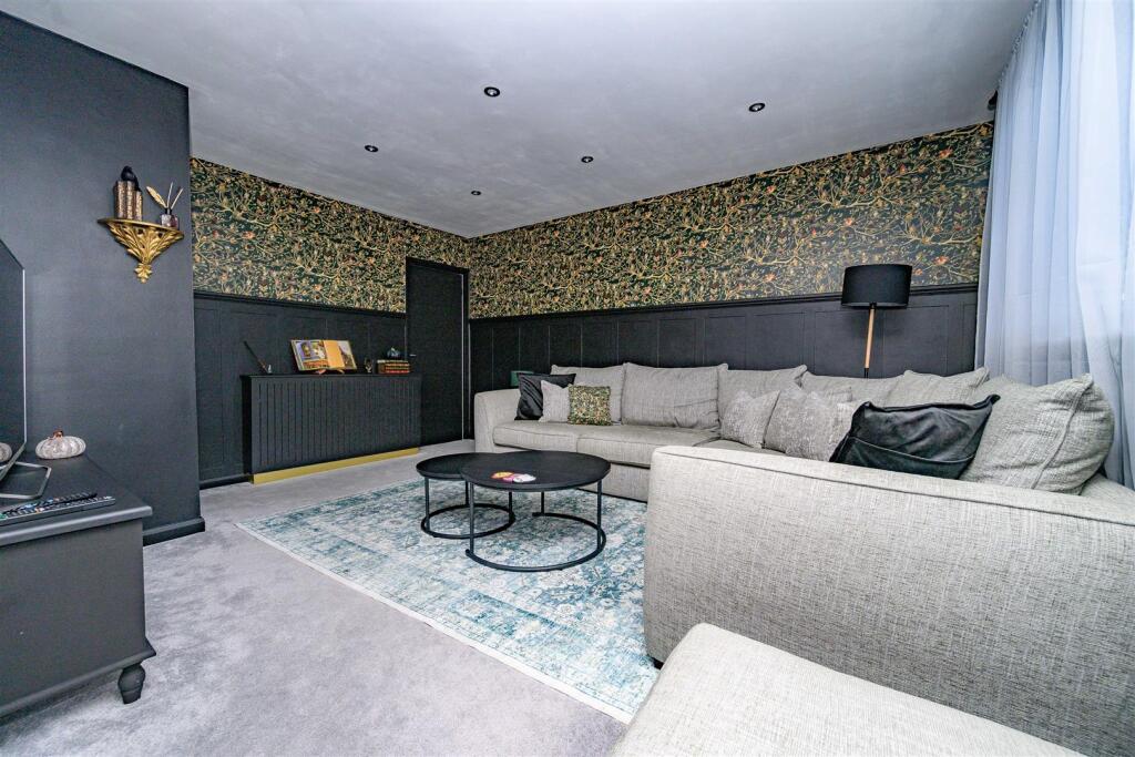lounge.jpg