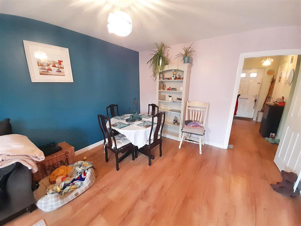 Living dining room new.jpg
