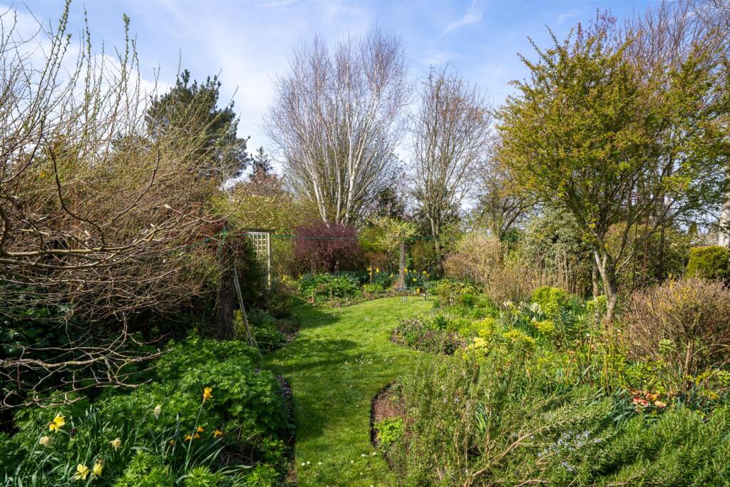 West Cottage Marlfield-31.jpg