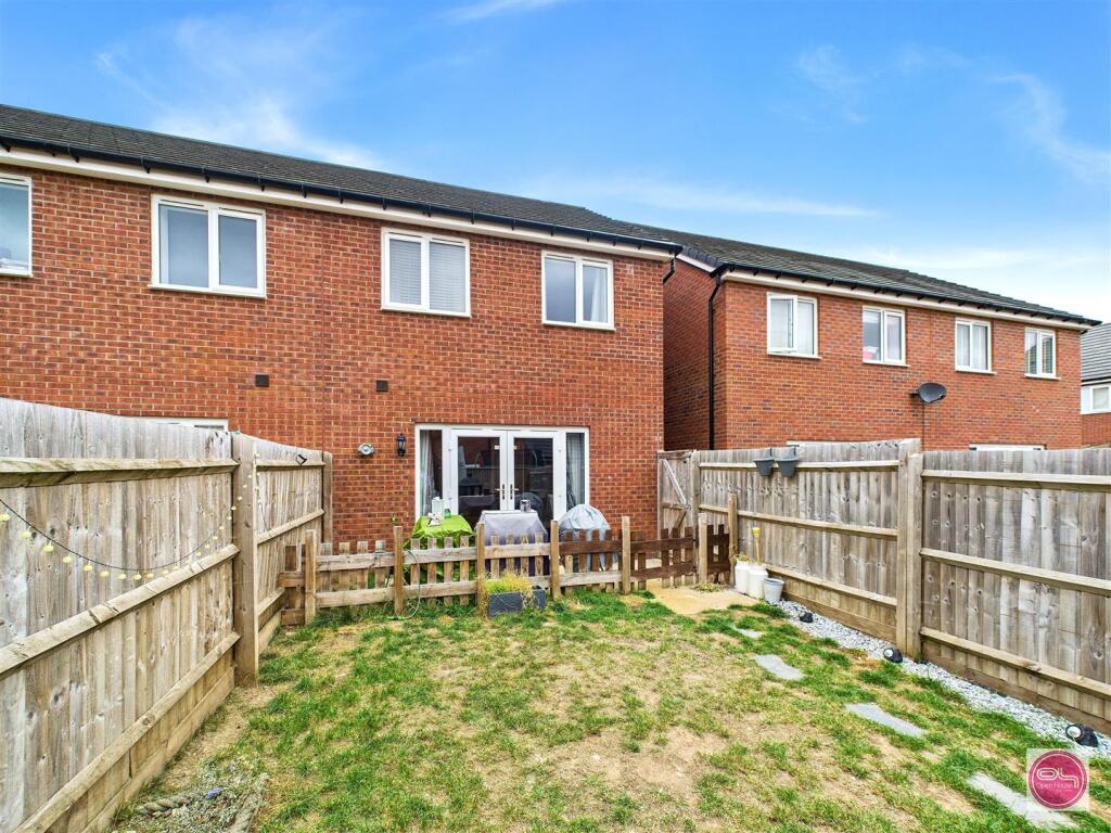 Skylark Drive, Branston (25).jpg