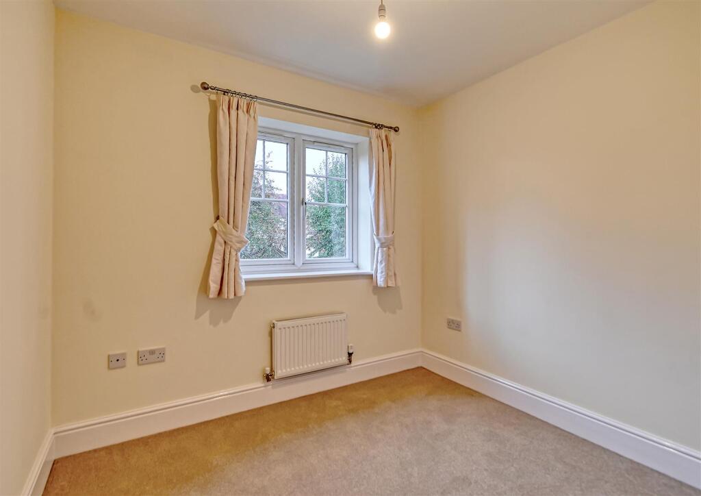 31 Wenlock Rise-2.jpg