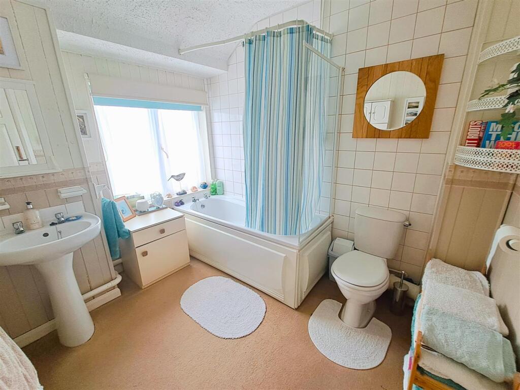 First Floor Bathroom