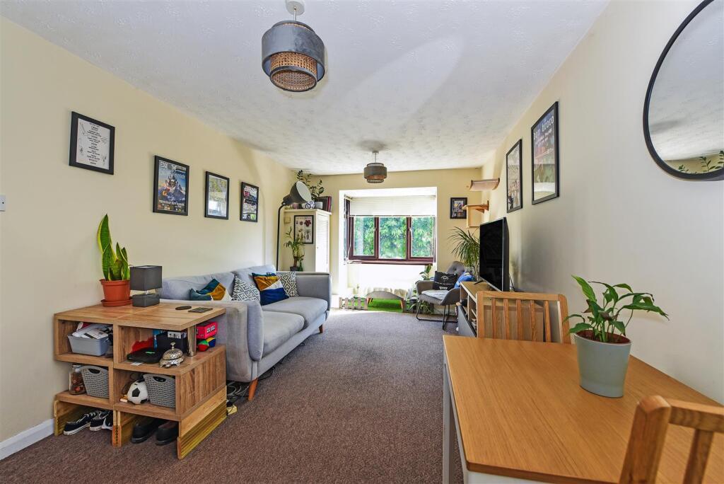 Sitting Room / Diner