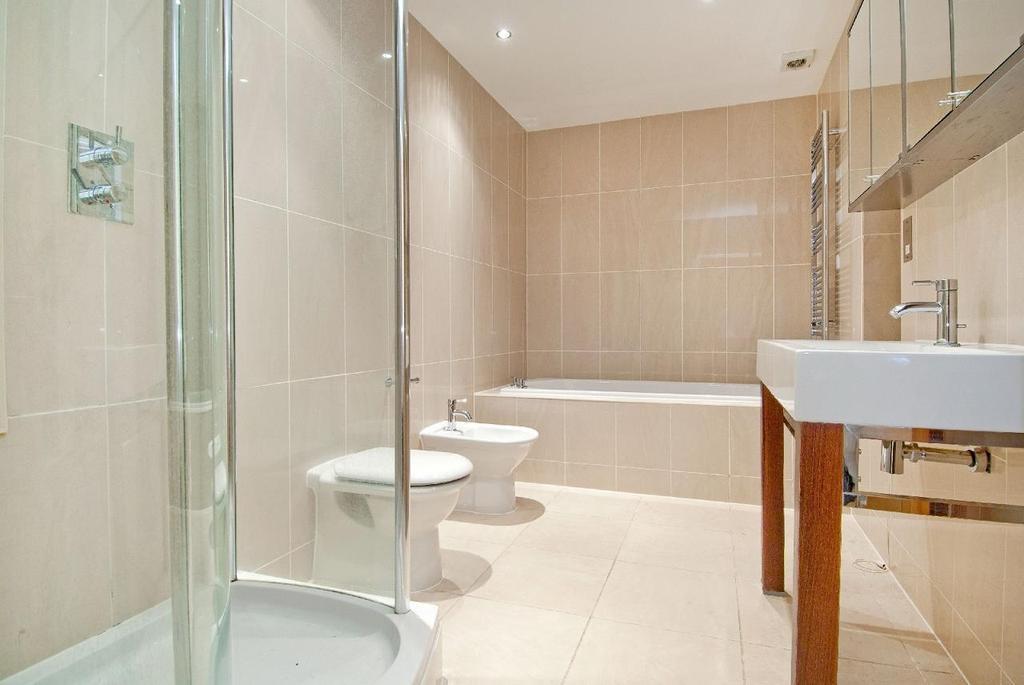 25 Marlborough Place - Bedroom 1.jpg