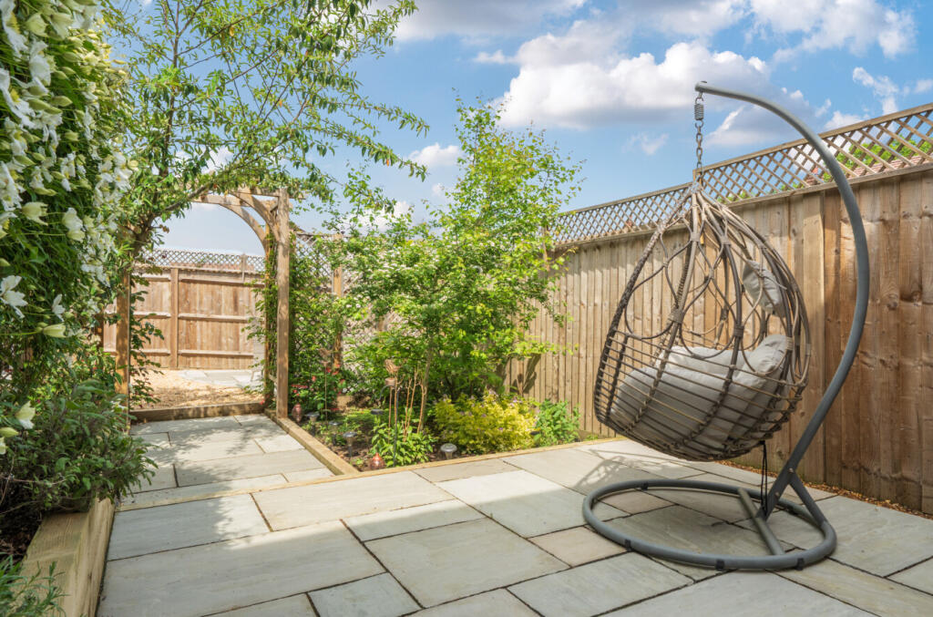 44-6813b2bbddce3-...