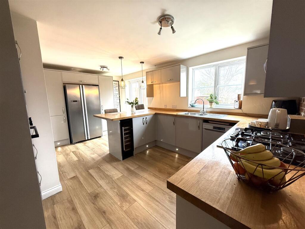 160 burnt kit 3.jpeg