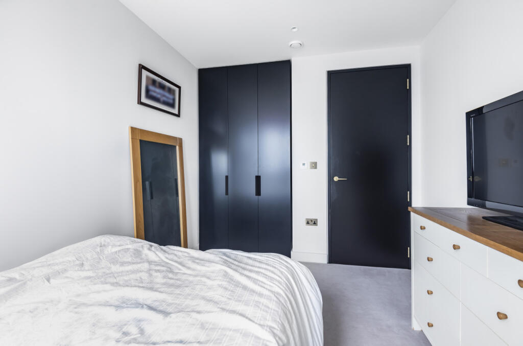 Bedroom 2 (1).jpg
