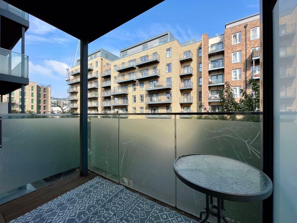 PRIVATE BALCONY