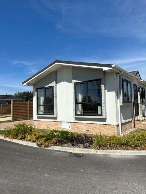 31 Woodside Meadows, CB25