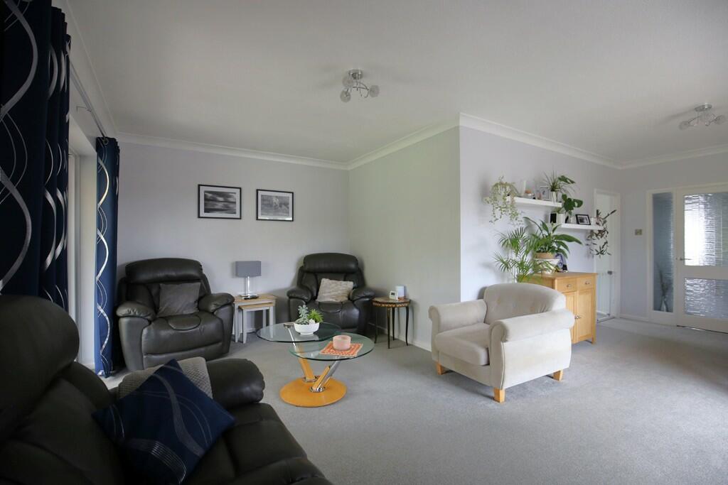 Living/diningroom 