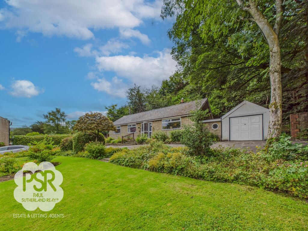 Large Detached Bungalow with Integral Garage