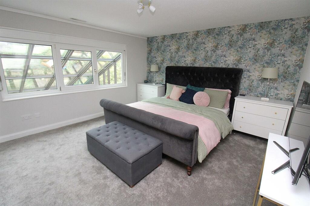 BEDROOM ONE.JPG
