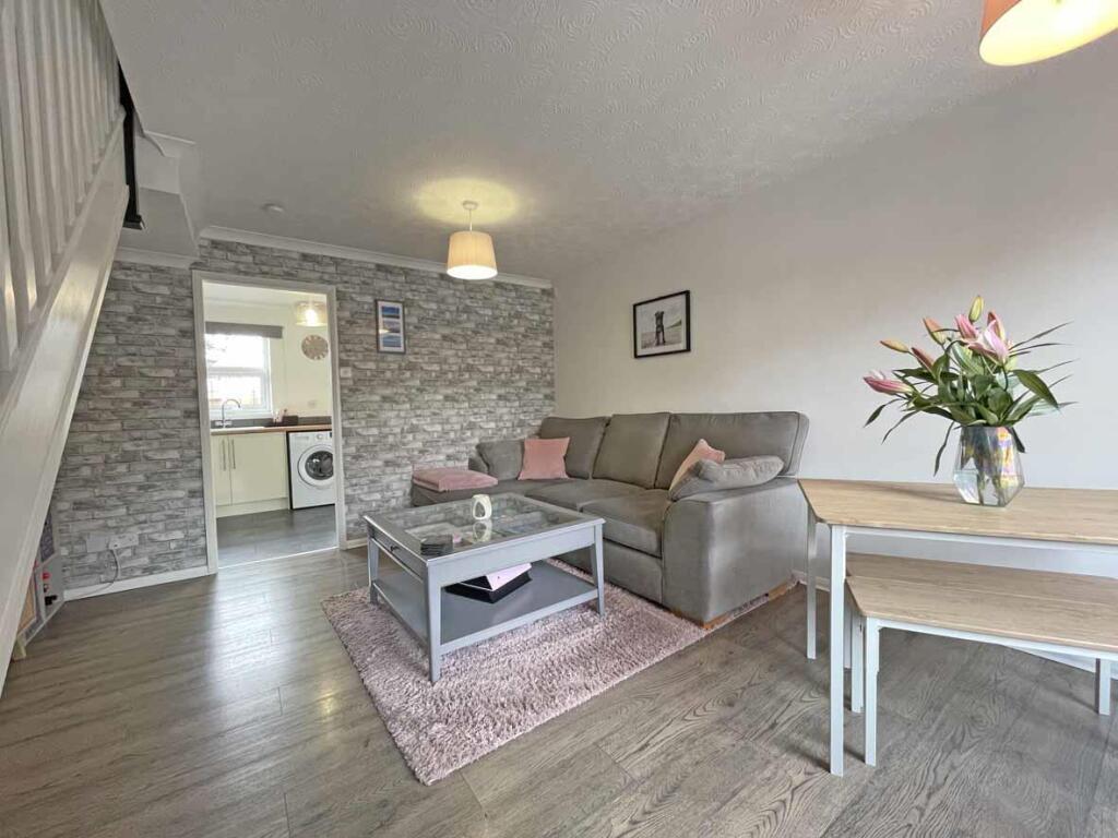 Carroll Road 93 Lounge 3.jpg