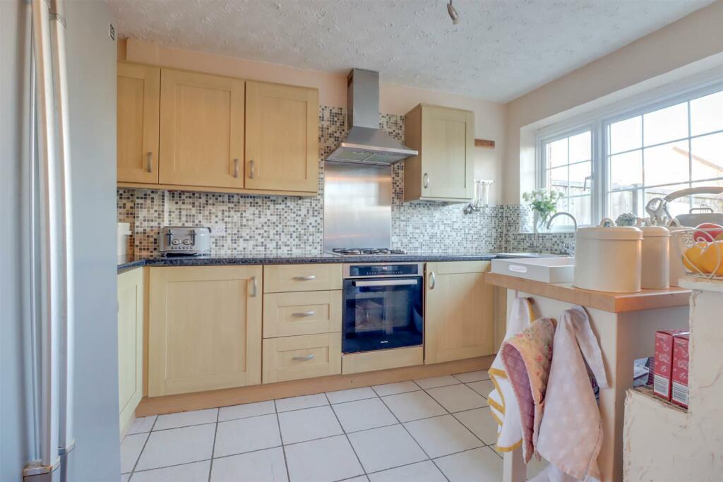 54 ALICIA AVENUE NEW-6.jpg