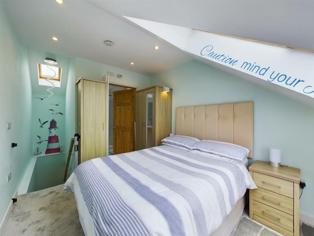 Annexe - 73 Pydar Close Bedroom