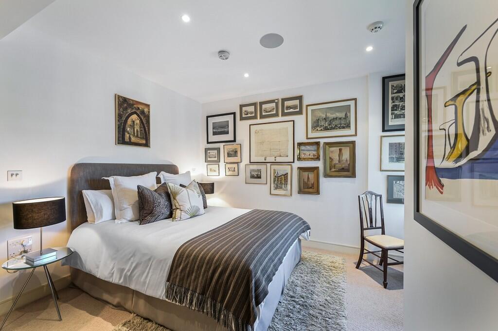 Battersea Reach, ...