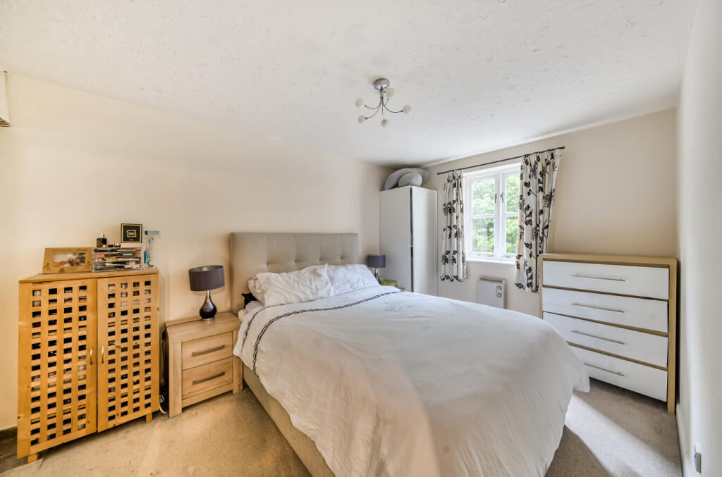 1346136-6-68b1c7c...