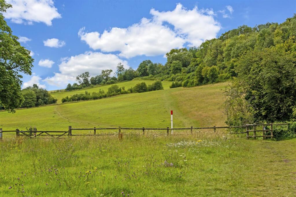 house-stagbury-house-outwood-lane-chipstead-111.jp