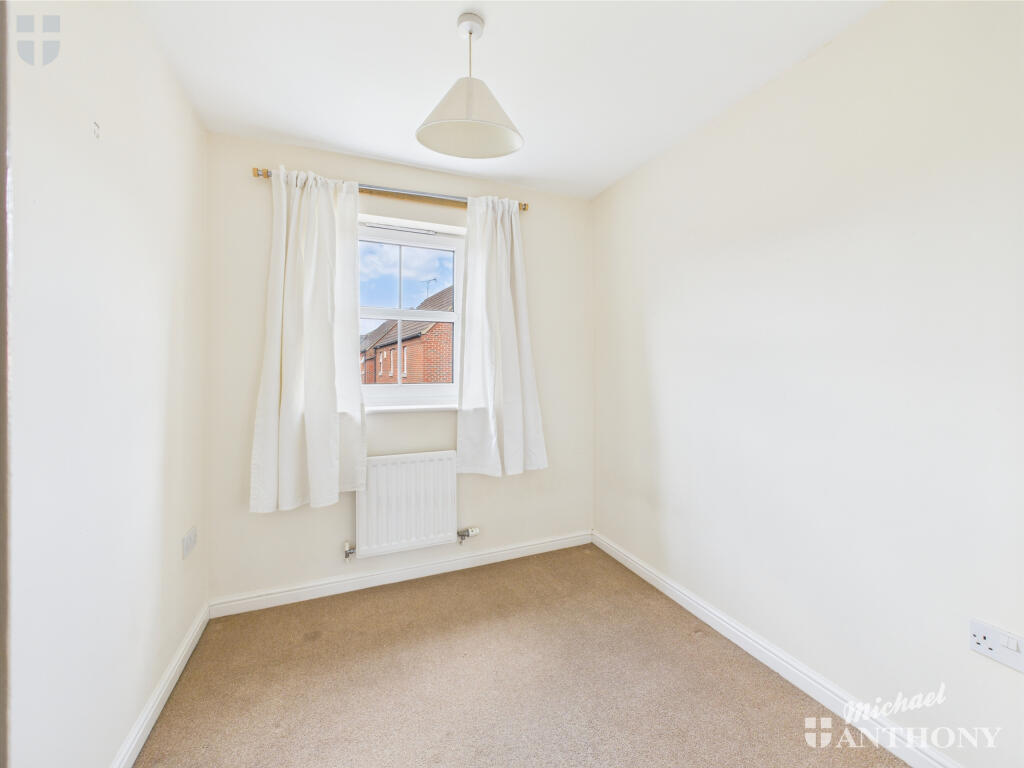 CAM03852G0-PR0293-STILL013