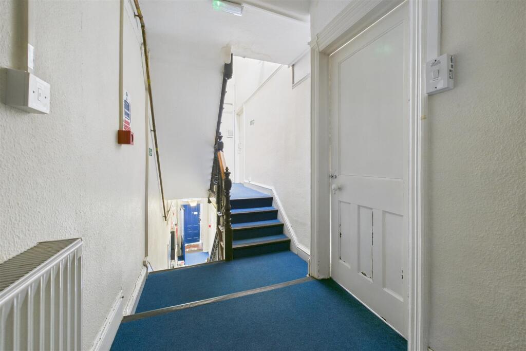 97 Woodland Road, Redland, Bristol BS8 1US | Freeh