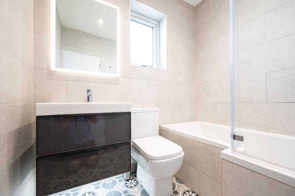 BEDROOMS AND FAMILY BATHROOM