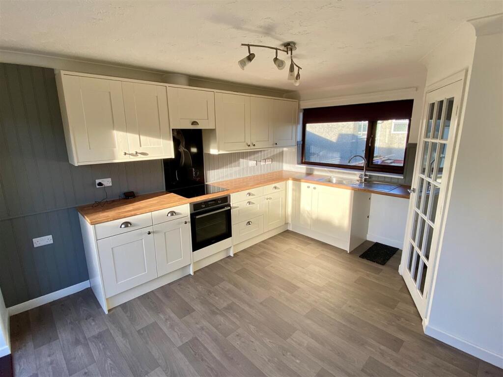 10 Gorse Close Kitchen