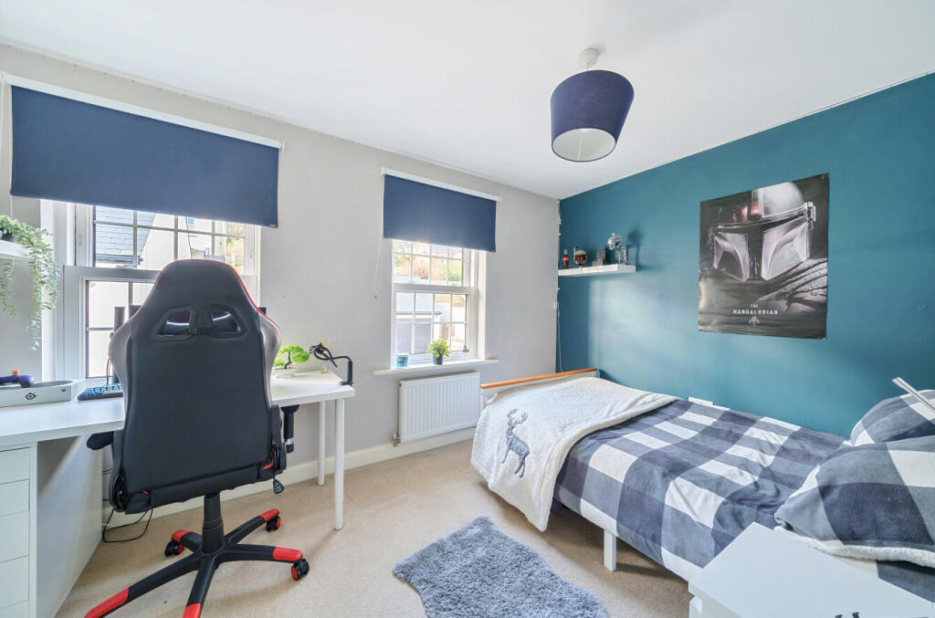 7 Pinwill Crescent