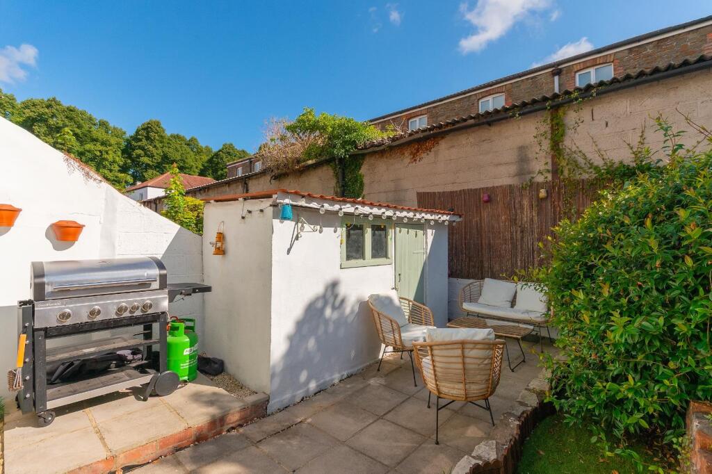 1W9SAN - External C.jpg