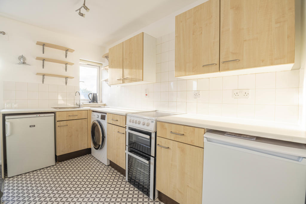 Living/kitchen area