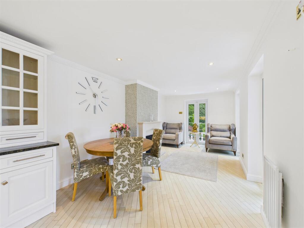 Dining/Living Area