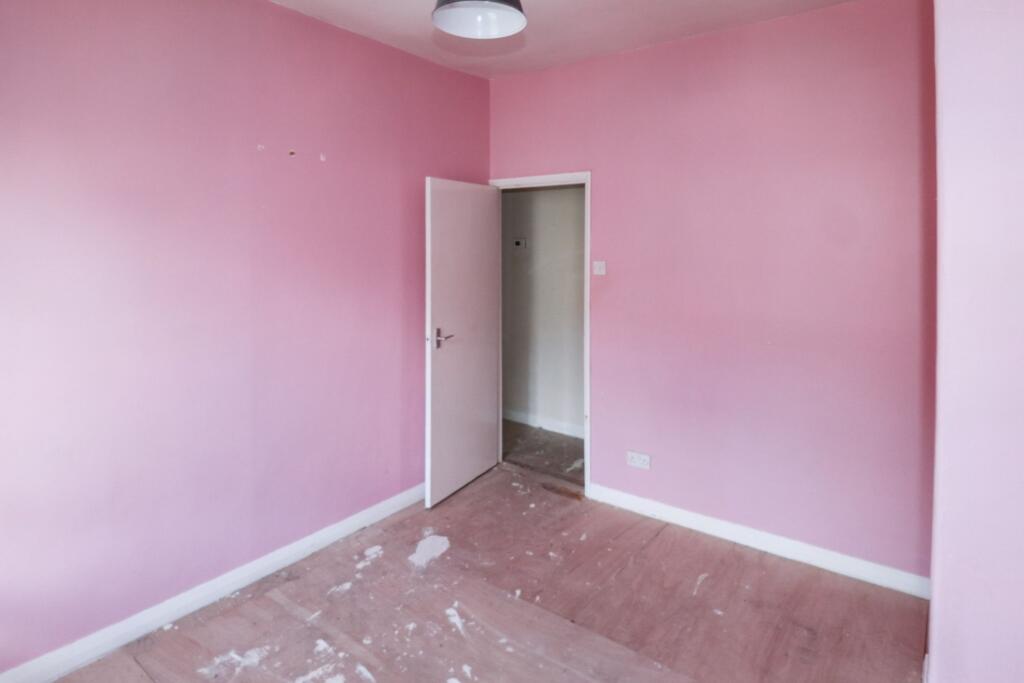 10 Claremont Street, Sowerby Bridge, West Yorkshire, HX6 2PD