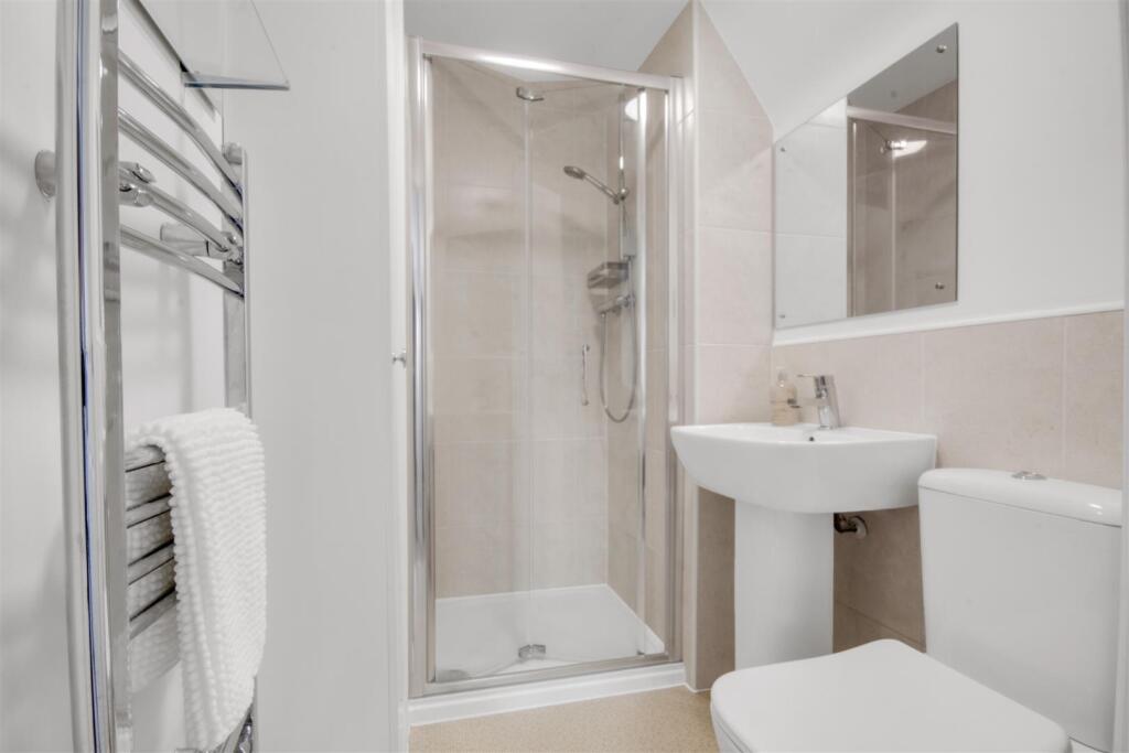 Ensuite.jpg