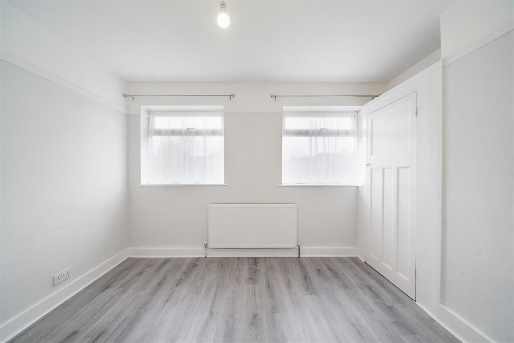 33 Chalfont Avenue - CXrUnlV70sfHITCdqLI9.jpg